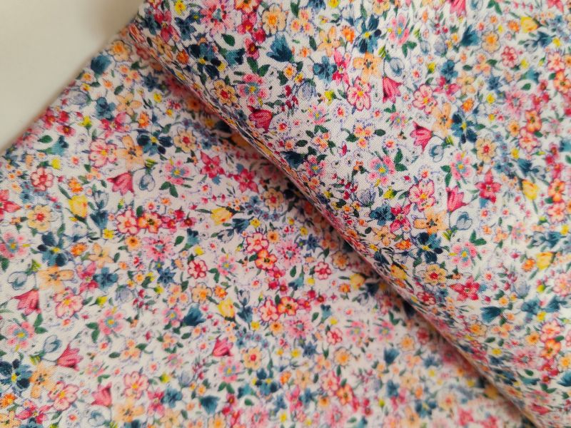Popelin ESTAMPADO LIBERTY FLOR ROSA Y AZUL