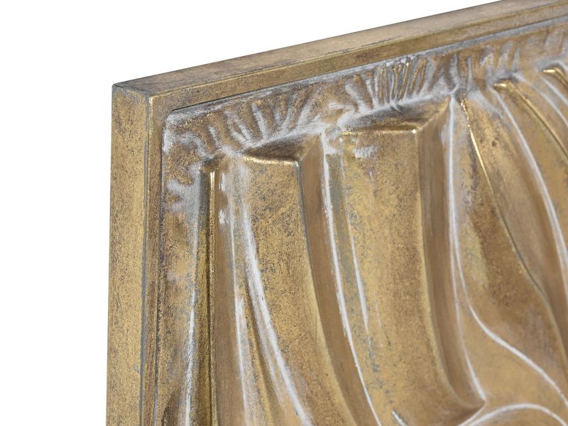 Energía Dorada en Relieve Metálico 