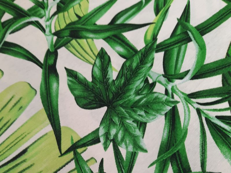 Loneta ESTAMPADA HOJAS VERDE 