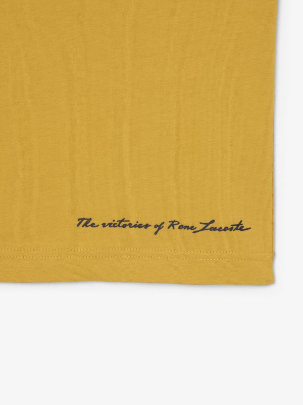  Camiseta de Corte Regular de Algodón Orgánico con Estampado de Gráfico de Lacoste