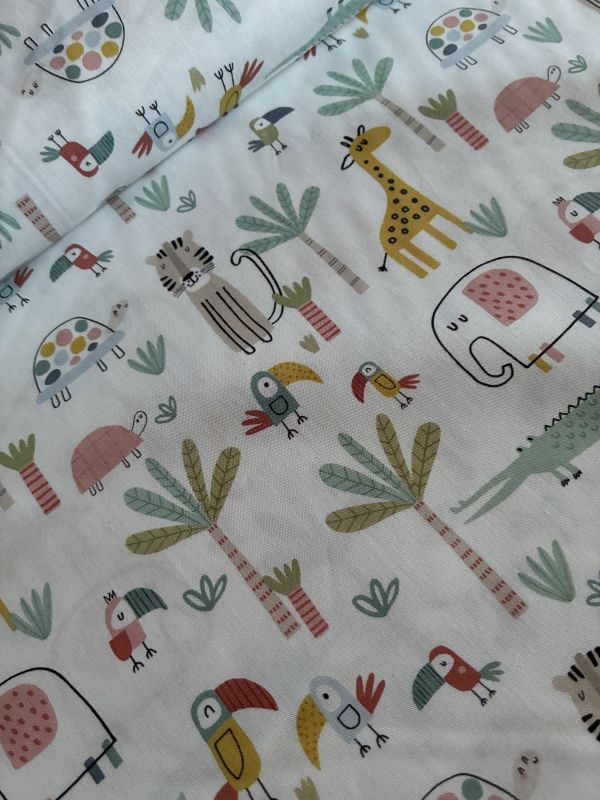 Algodón estampado FONDO BLANCO JIRAFAS 