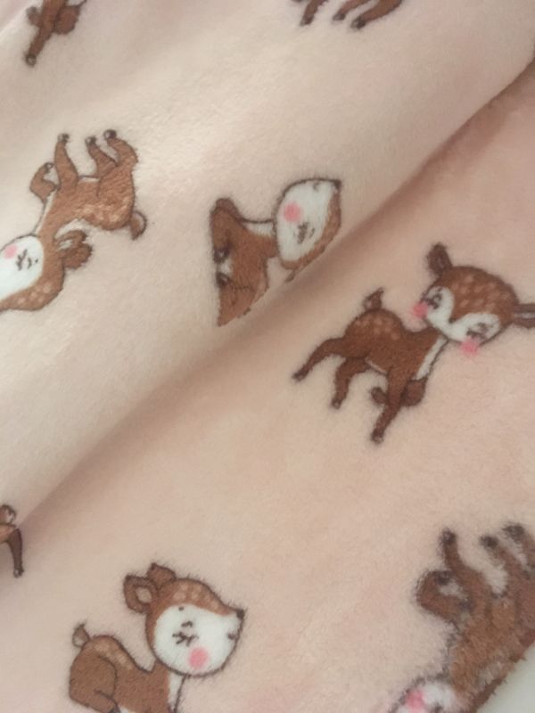 TELA DE CORALINA FONDO ROSA BAMBI 