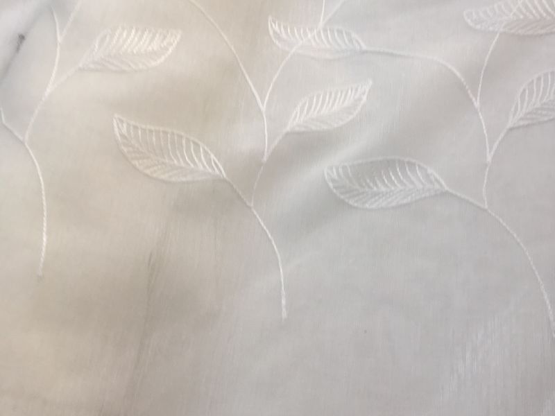 Visillo BLANCO HOJA BORDADA BLANCA 