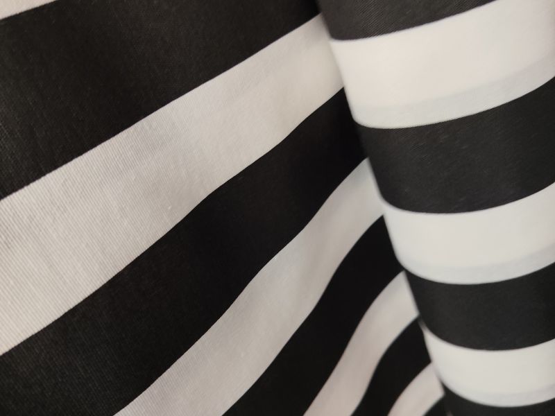 Loneta RAYA ANCHA BLANCA Y NEGRA