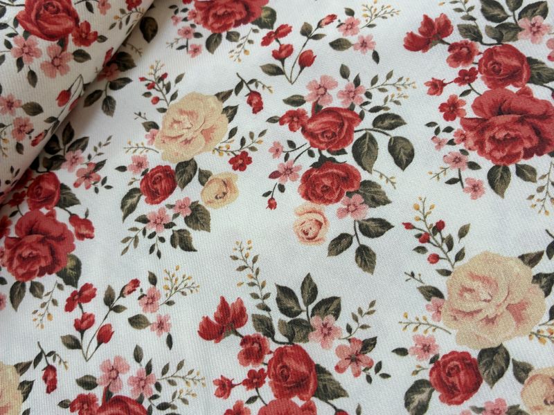  Viella estampada FONDO BLANCO FLOR GRANDE ROJA Y BEIG 