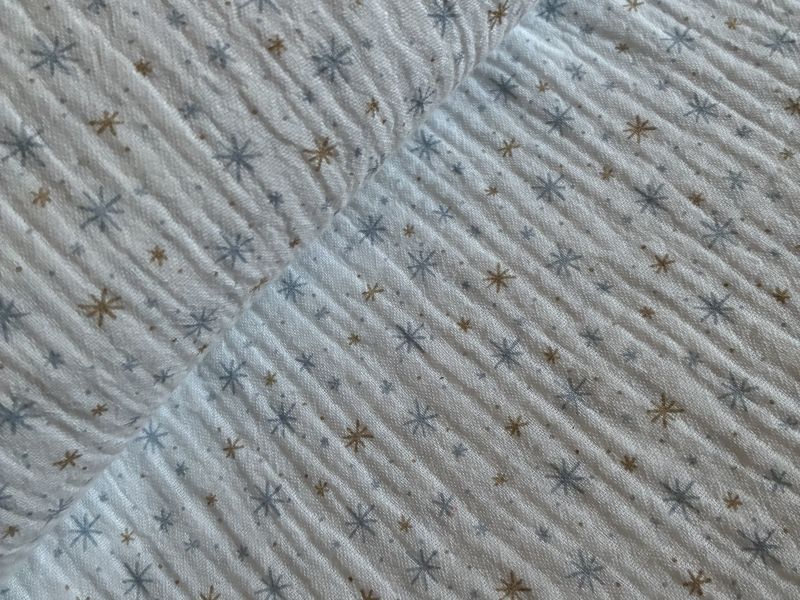 Muselina FONDO BLANCO ESTRELLA AZUL Y MOSTAZA 