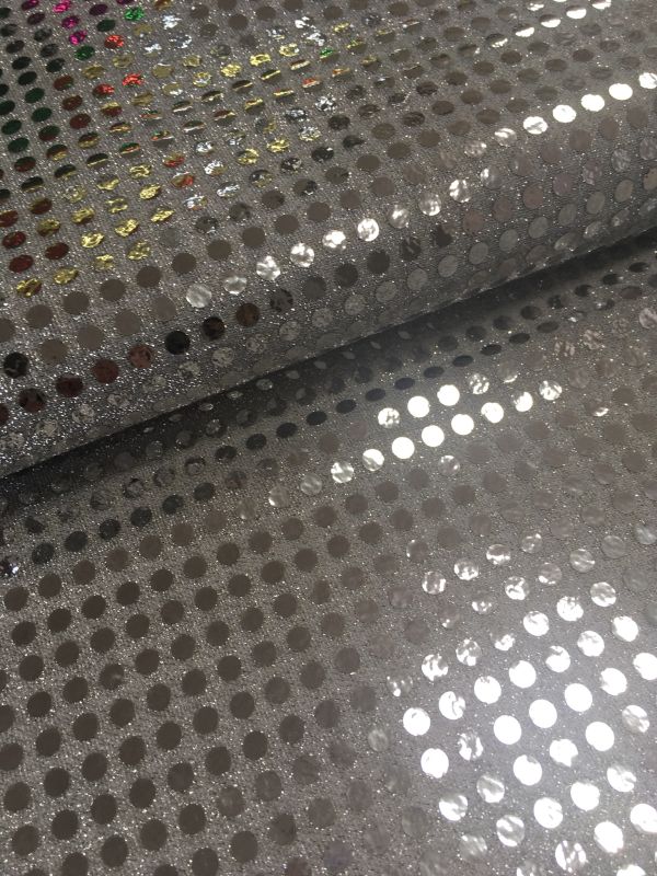 Punto lame con LENTEJUELA PLATA 