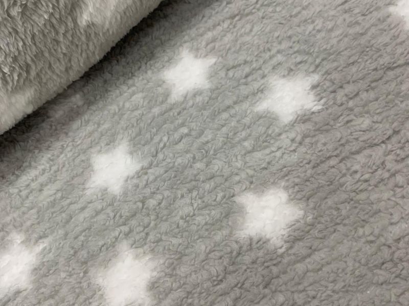 TELA DE CORALINA TEXTURA BORREGUITOGRIS ESTRELLA BLANCA 