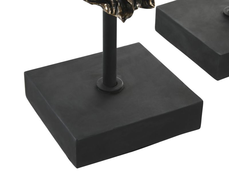 Tigre Real en Pedestal