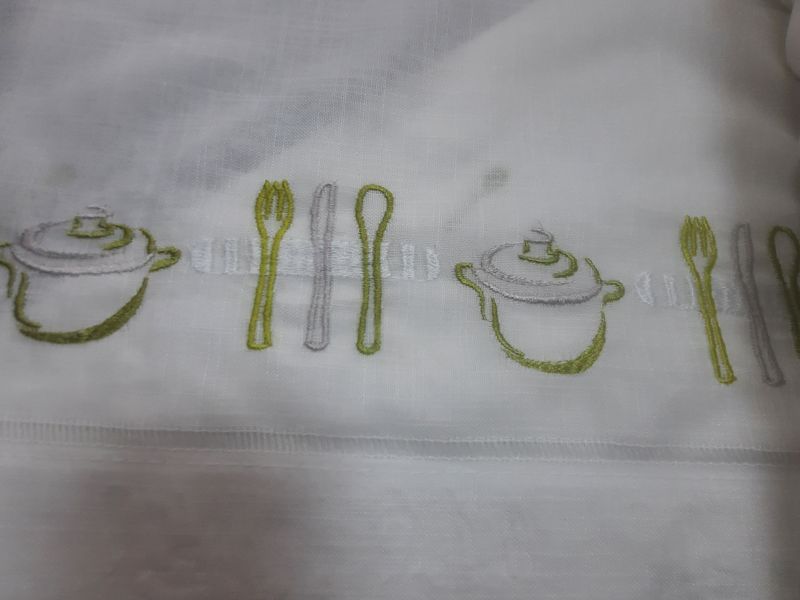  Visillo cocina  CUBIERTOS VERDES 