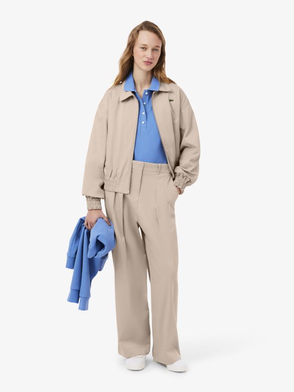 Pantalón Chino de Corte Amplio de Tela de Gabardina Elástica