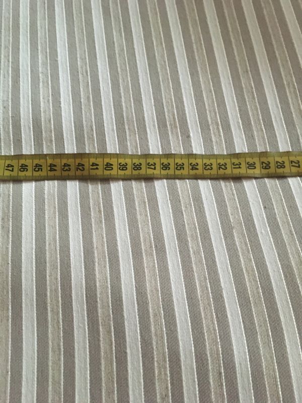 Tela Jacquard a rayas estrechas CAMEL EFECTO LINO 