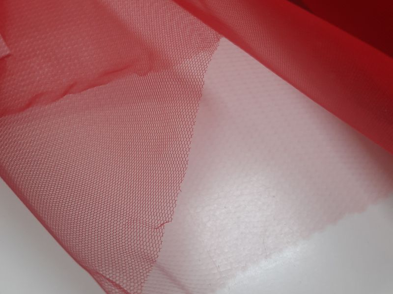 Tul SEMIRÍGIDO ROJO