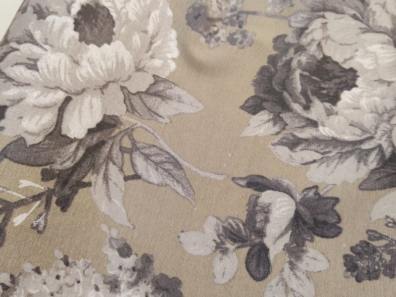 Tela MANTEL RESINADO FLOR GRANDE GRIS