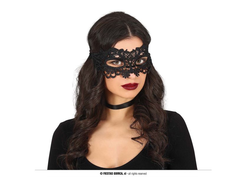 Antifaz Bordado Negro